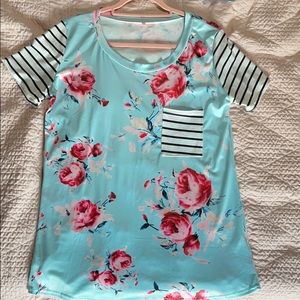 Floral and striped Tee shirt L